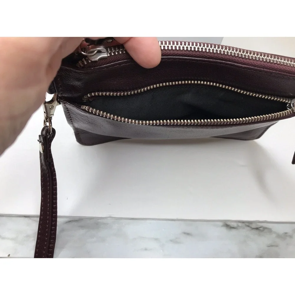 Serra Leather Wristlet Burgundy Wine Removable Strap Zipper‎ Pockets 8.5